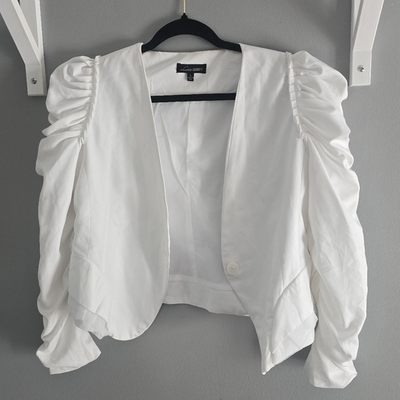 Elegant White Women's Jacket - Picture 1 of 3